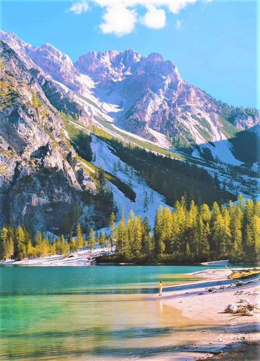 helena_mar19's tweet photo. Good Morning 
Happy Weekend 

(Italy,📷 Pinterest) https://t.co/Jx8tpofcHS