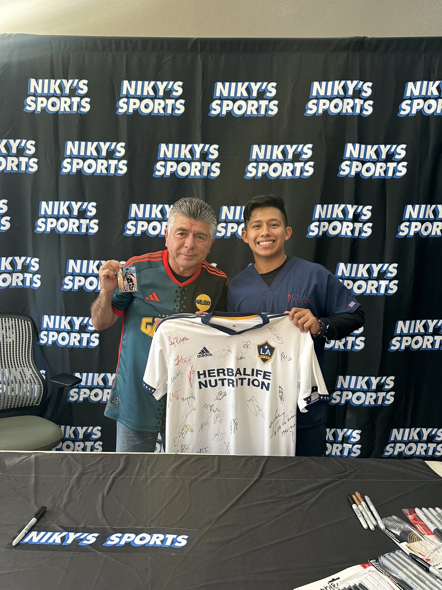 LA GALAXY LEGEND MAURICIO CIENFUEGOS got to see him what a horror for real #lagalaxy #lagalaxylegend #mauriciocienfuegos