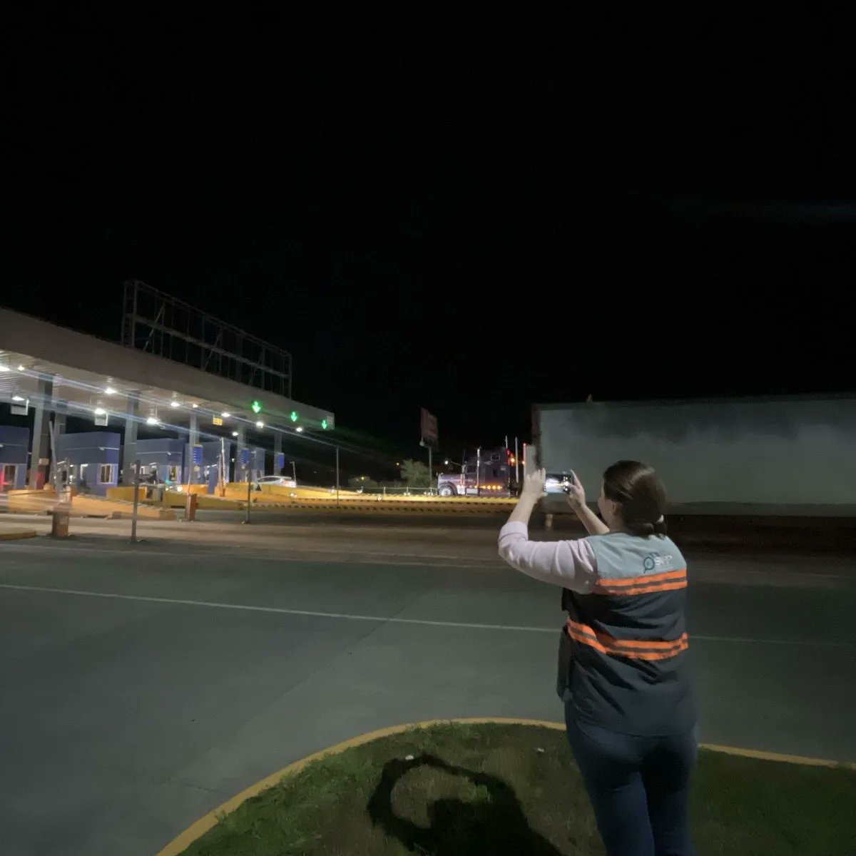 sappgobhn's tweet photo. La SAPP, como ente regulador del proyecto, continúa supervisando durante las horas de mayor tráfico vehicular. Nuestro objetivo es garantizar un servicio más eficiente y satisfacer las necesidades de los usuarios. #SupervisiónSAPP #ProyectosAPP #Honduras https://t.co/Odtam0xGac
