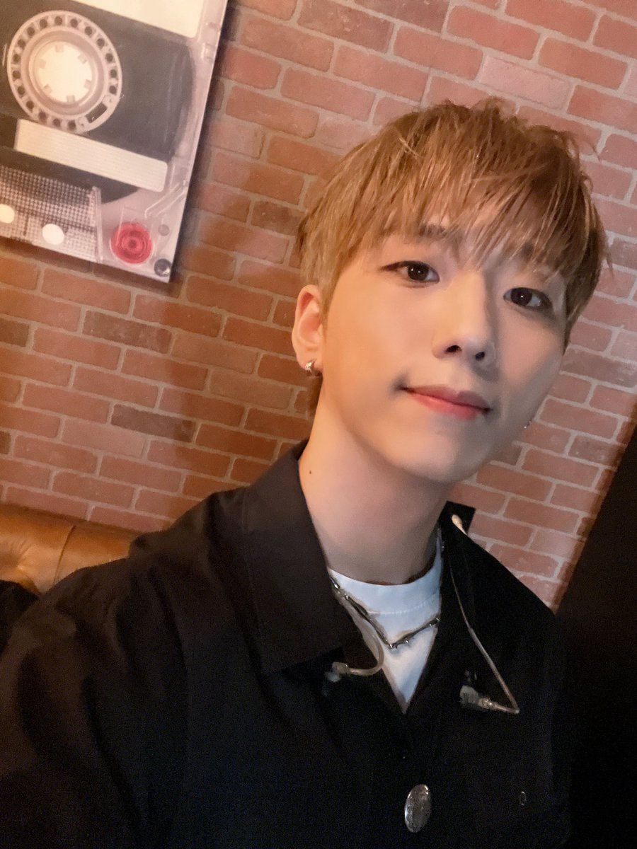 XH_official's tweet photo. Thank you LA! It was a blast🔥!! Hope to see you guys again soon! 

#건일 #Gunil
#XdinaryHeroes https://t.co/Rlzuhl6pKX