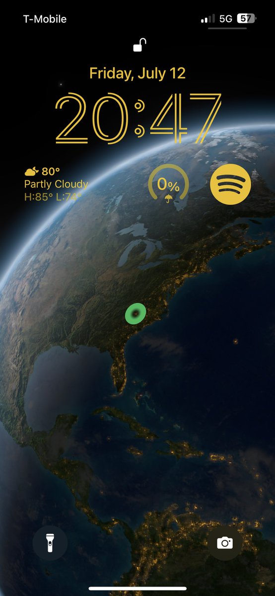 BrandonDOT3's tweet photo. Charlotte, NC
Apple fucked up the Lock Screen map now… https://t.co/M6mW5MELZk