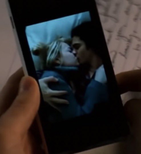 🕷💭 (@gweterthinker) on Twitter photo 