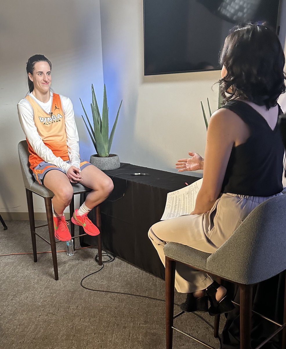 Michele Steele tweet media