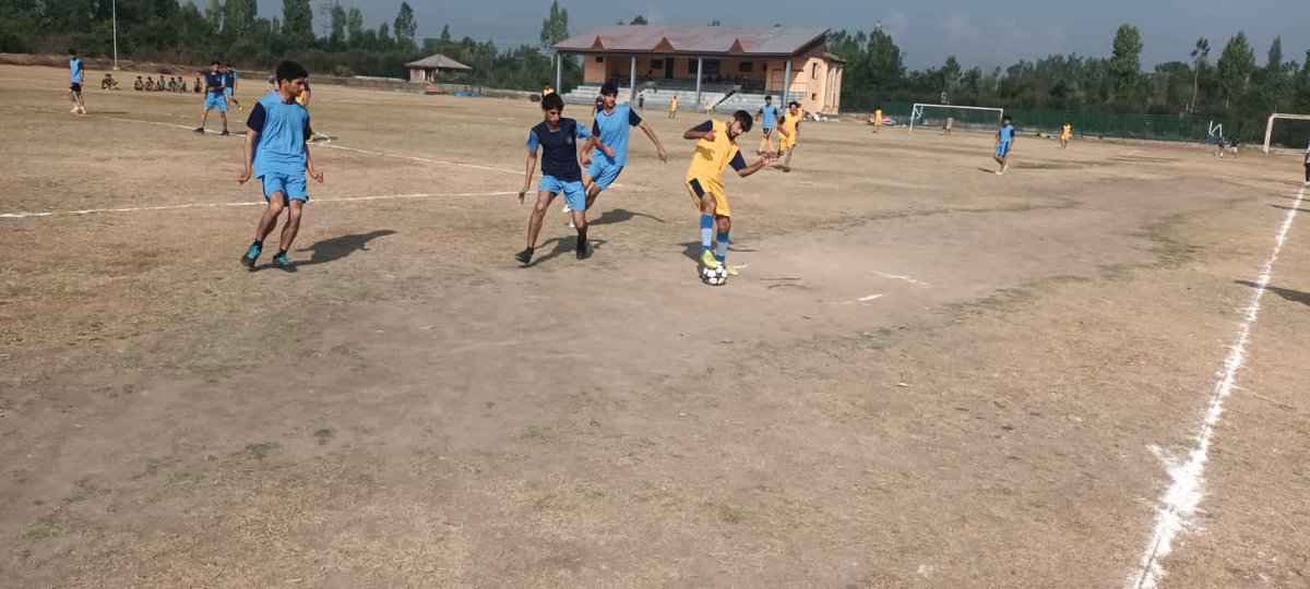 DPulwama's tweet photo. Inter zonal District level Football and Kabbadi tournaments  for U/17  boys Inaugurated with Great Fanfare in the early morning hours by Dysso Pulwama 
@dcpulwama @basharatias_dr @DDNewslive @dgyssjk @diprjk https://t.co/Tb42juDasZ
