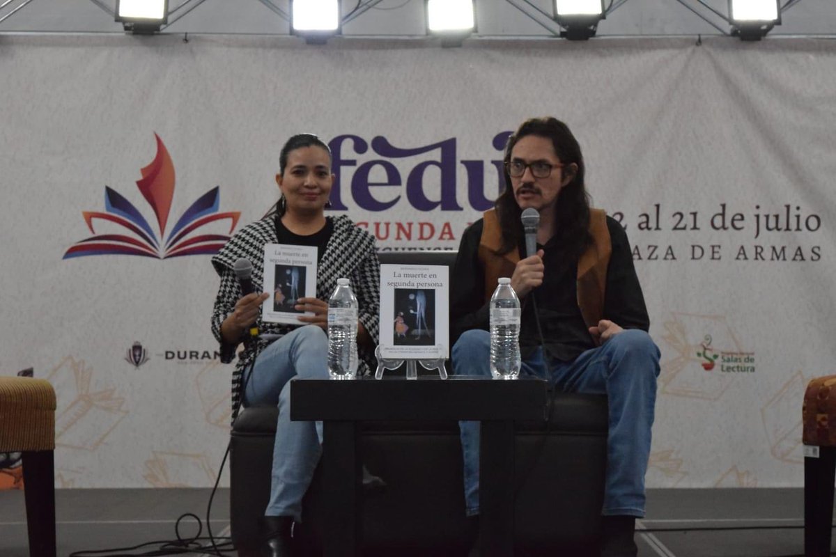 iceddgo's tweet photo. #FEDUL2024 Presentación del libro "Nuestra voz desde el anexo", de Sandra Ríos, presentaron Claudia Soto y Francisco Márquez Razo, en el escenario de la Plaza de Armas.🤩📚✨ https://t.co/7zeob1UT4l