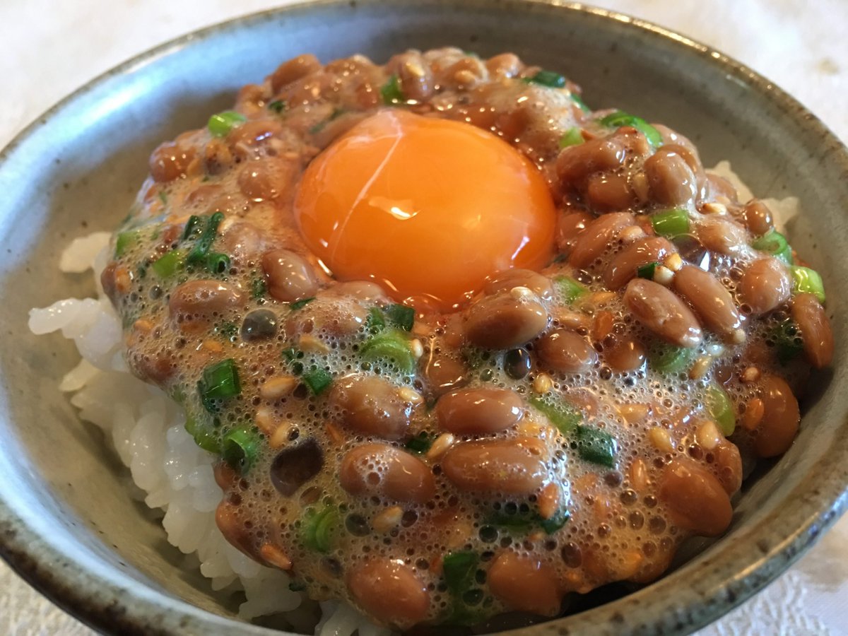 日本人なら主食は米が一番。

でも、アミノ酸スコアが低かったような…🤔

アミノ酸の桶（樽）理論で「米」を考えてみましょう。

タンパク質の栄養価を示す指標がアミノ酸スコア。体内で生合成できない9つの必須アミノ酸のどれか一つでも欠けているとアミノ酸スコアが下がるという理論です。