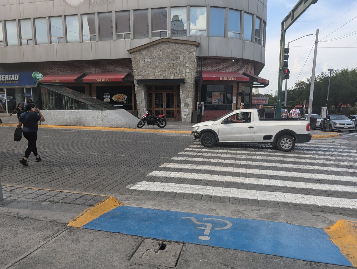 FutureAzA tweet media