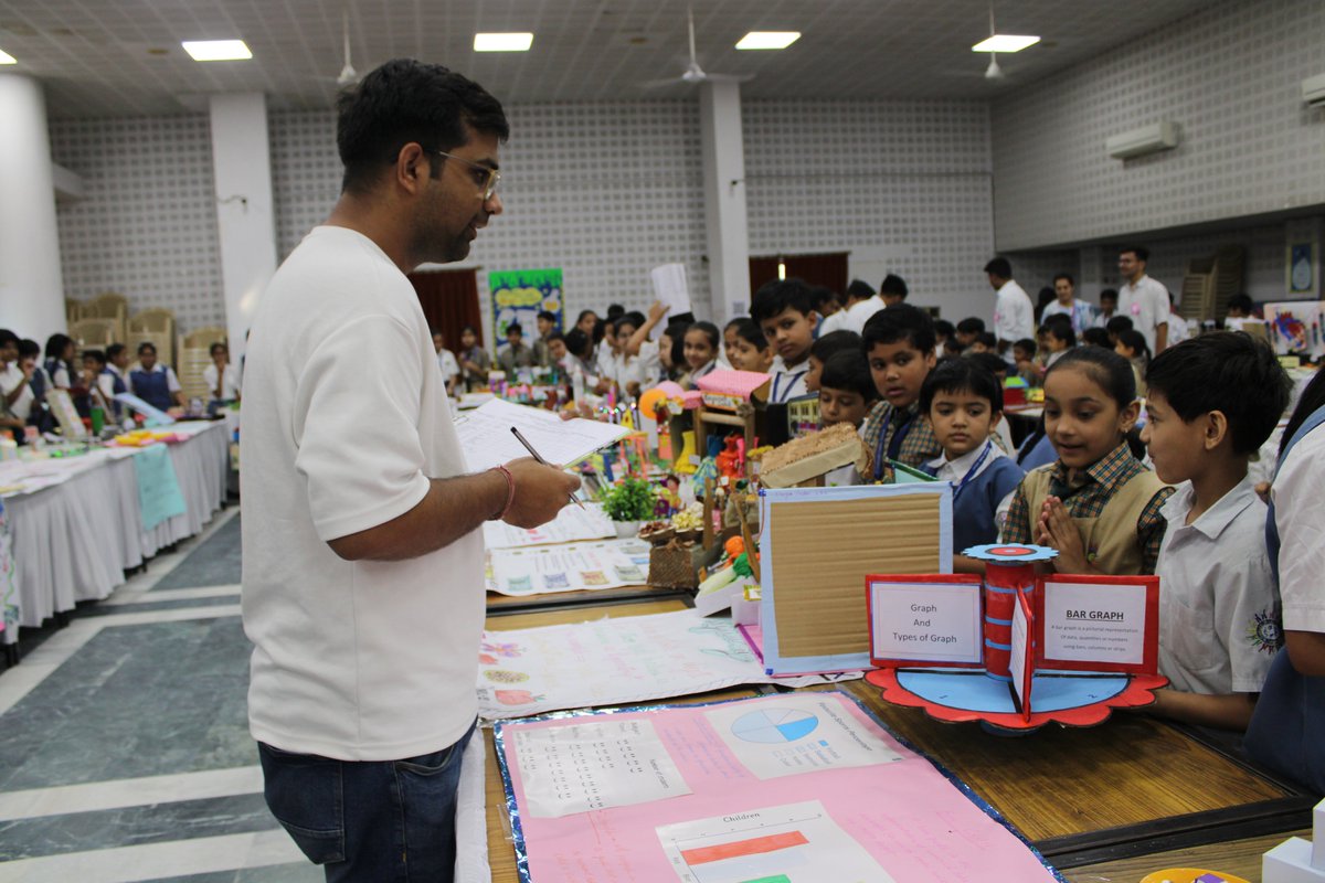 subodh_jaipur's tweet image. THE SCIENCE SPECTRUM # DAY 2 ANNUAL MODEL COMPETITION
Subodhites @ Rambagh branch unlocked the secrets and mysteries of Science and Math on Day 2 of Annual Model Science Competition .
#bestcbscschool
#modelsdisplay
#unleashedcreativity
#sciencemath
#inspiringdesigns
