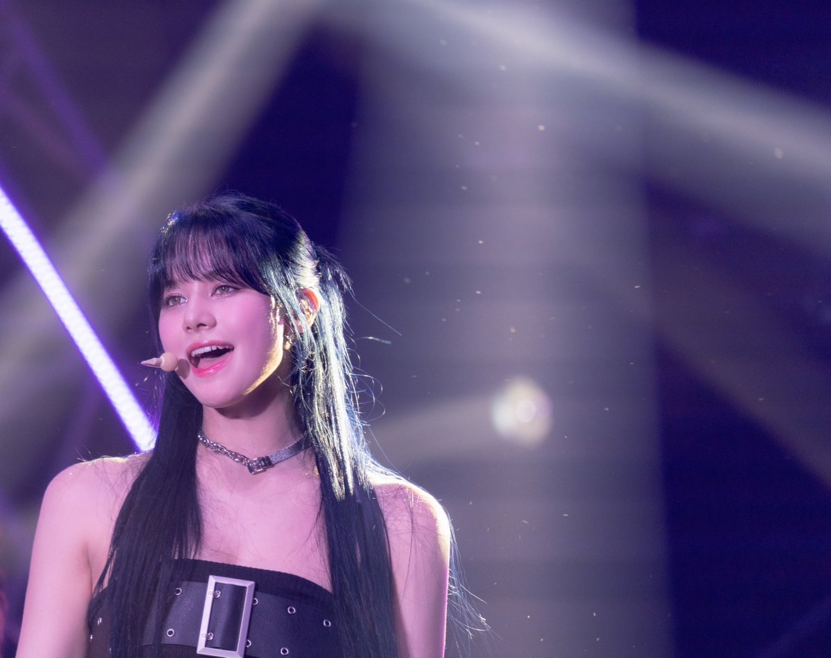 NiziU__official's tweet photo. [#NiziU_CAM］
✧ 240719 ✧ 
BUZZRHYTHM LIVE -10th Anniversary-
@ YOYOGI NATIONAL STADIUM 

#RIMA #MIIHI #NINA
#NiziU #ニジュー #니쥬 #WithU
#バズリズム #バズライブ10th https://t.co/Ho04Xy9FS8