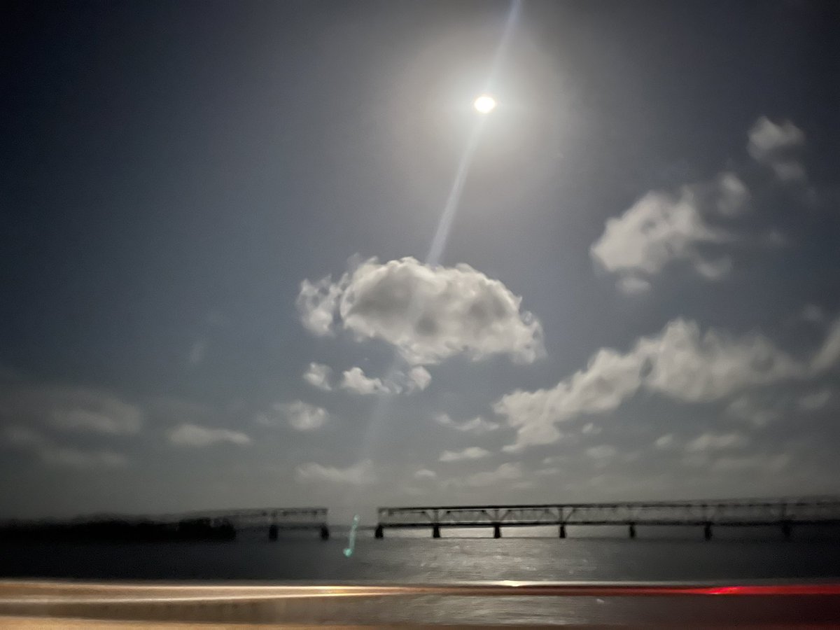 keithwdurham's tweet photo. @spann 7 mile bridge at Bahia Honda https://t.co/DbxnQHd75q