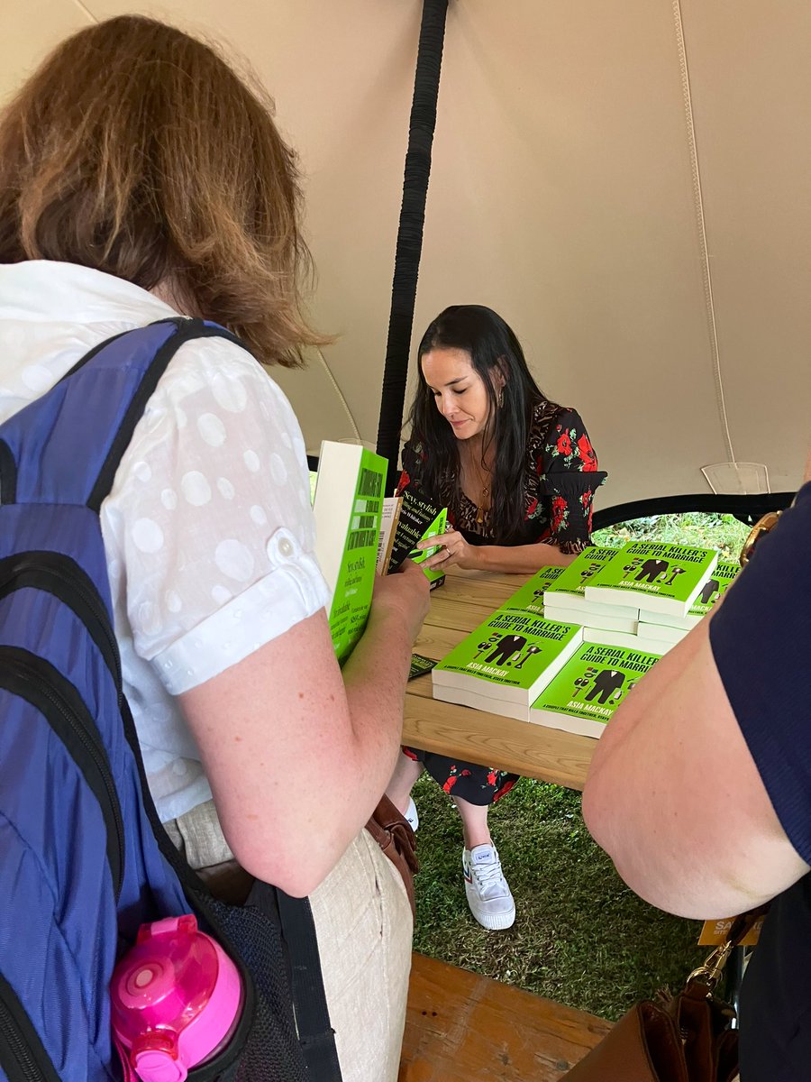 headlinepg's tweet photo. We’re @HarrogateFest with @abmackster and #ASerialKillersGuideToMarriage 🥳🔪💒

#TheakstonsCrime https://t.co/2EBUXu9yZ3