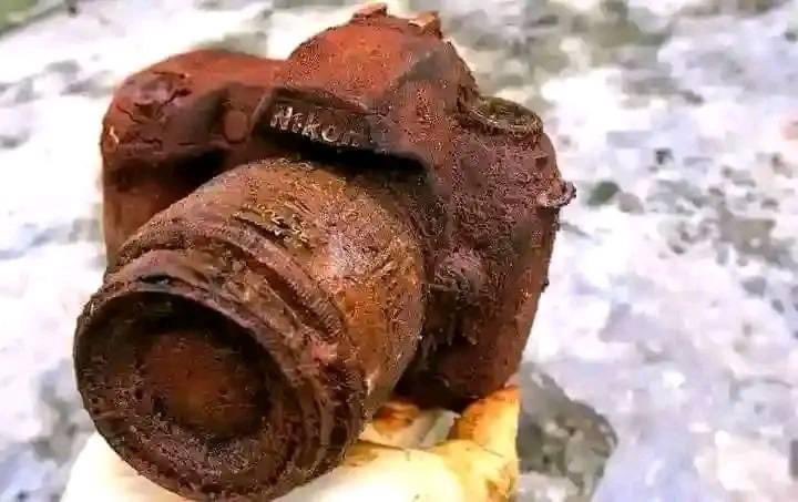 TheMessiCo's tweet photo. This is the camera that captured Cristiano Ronaldo's last ballon dor 😭 https://t.co/aLuW5YctkO