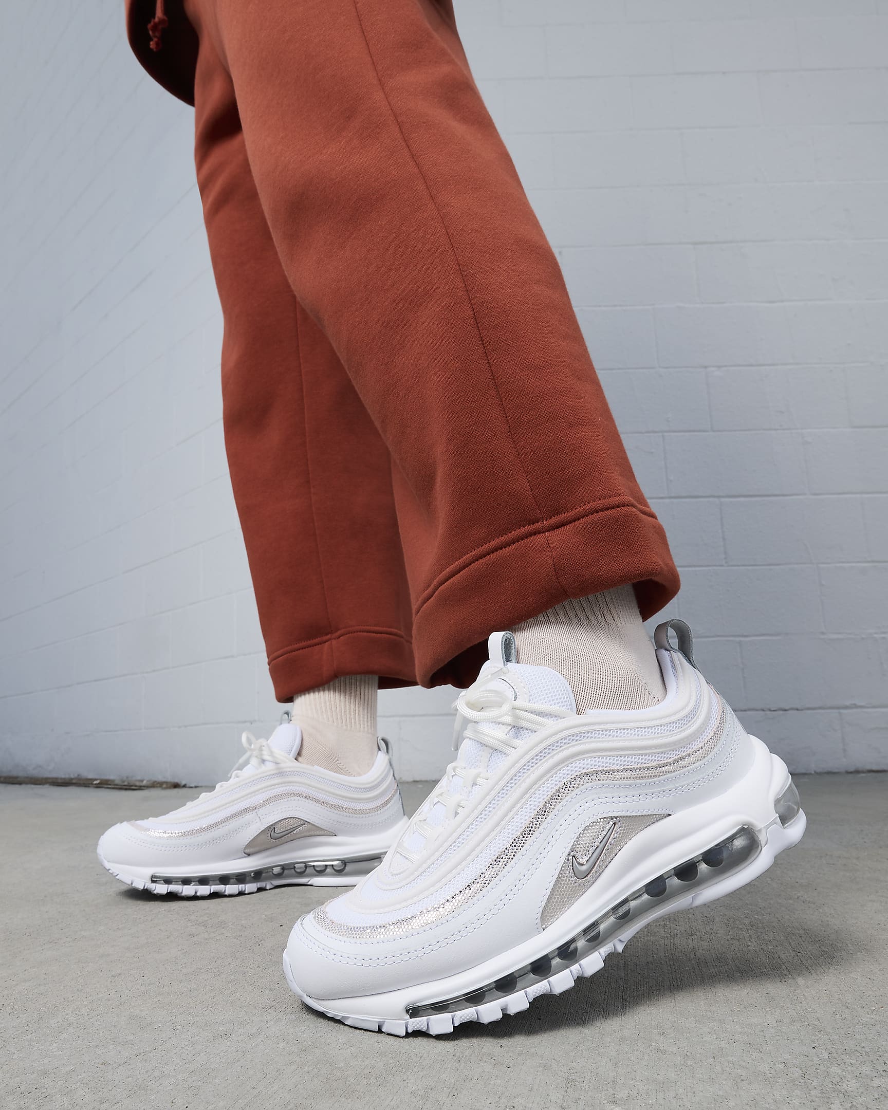 SOLELINKS on X Ad Women s Nike Air Max 97 White Chrome Reflective dropped via Foot Locker https t nGU08uHk9M https t aXcRgkTWQH X