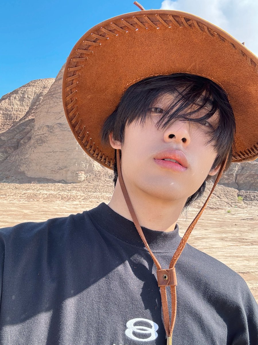 soonyunqi's tweet photo. 240720 #WINWIN Weibo update

🔗https://t.co/7LGj37r9Qp

"💙🩵" https://t.co/BvjZkOEZKF