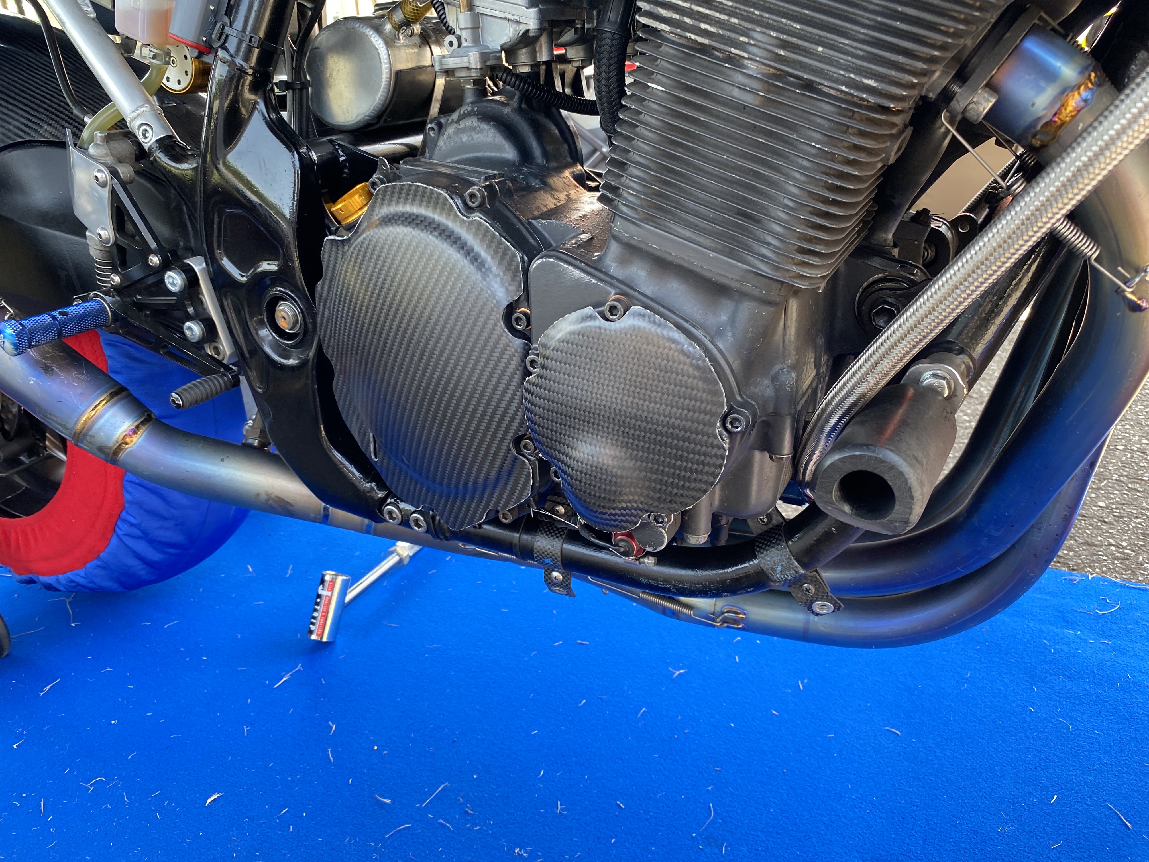 スズキ GS1200SS V719 ポイント ジェネレーター クラッチカバー スズキ GS1200SS V719 ポイント ジェネレーター クラッチカバー