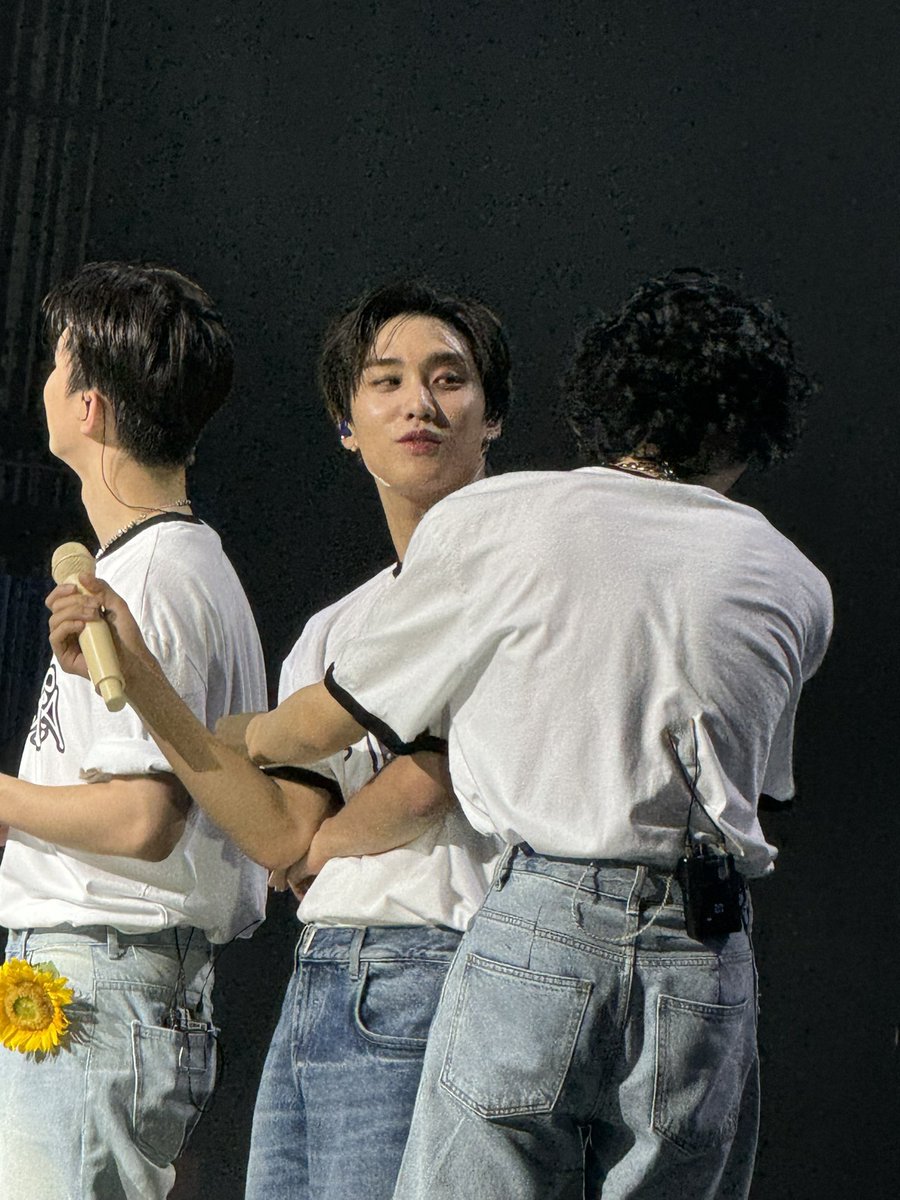 nyunyyang's tweet image. precious clingy dumpling