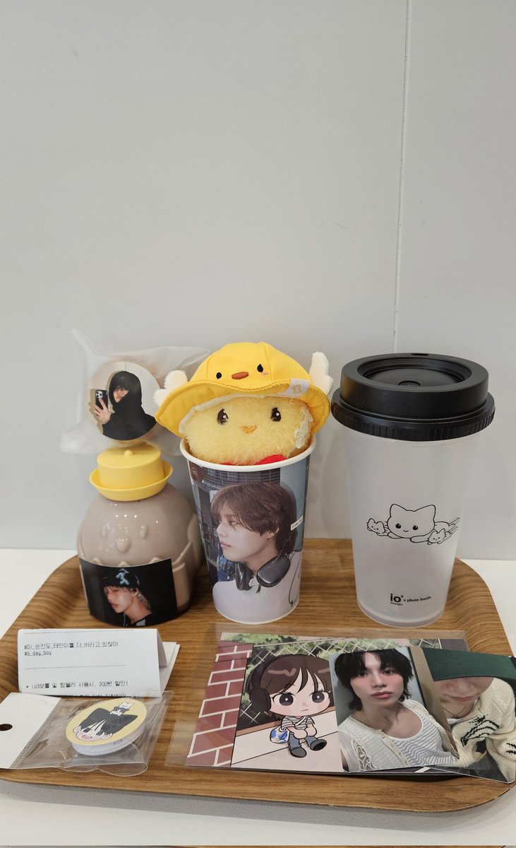 sio_shinee's tweet photo. #이_순간도_태민이를_더_바라고_있잖아
#b_day_boy
아이오쓰리 에이스하이엔드점
아이오쓰리는 항상 컵이 너무 귀엽구 이쁘게 나와서 소장욕구 항상듬 https://t.co/CdRFeB16F2