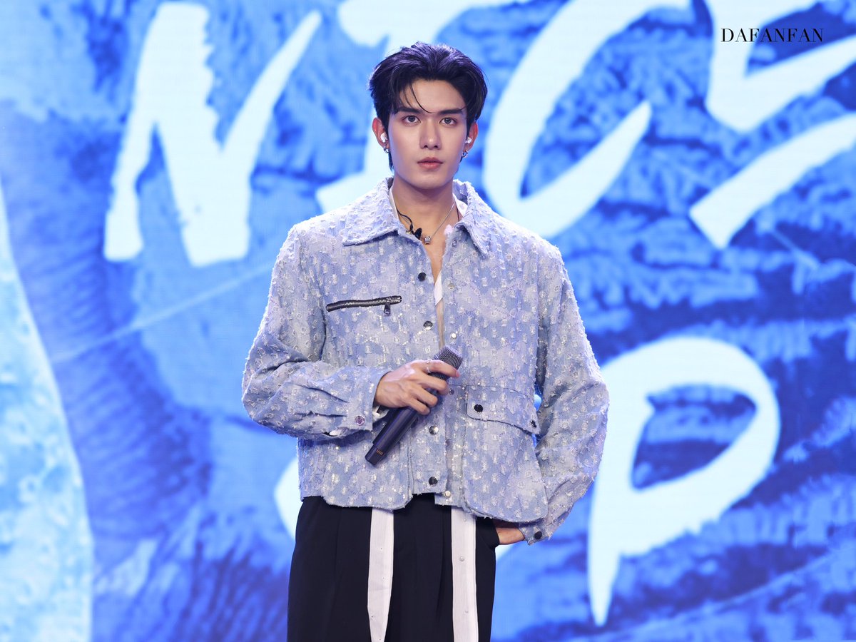 DAFANFAN_FF's tweet photo. sooooooo cool
#netsiraphop 
#NetFanMeetingInJiNan https://t.co/10kSCtVQ6i