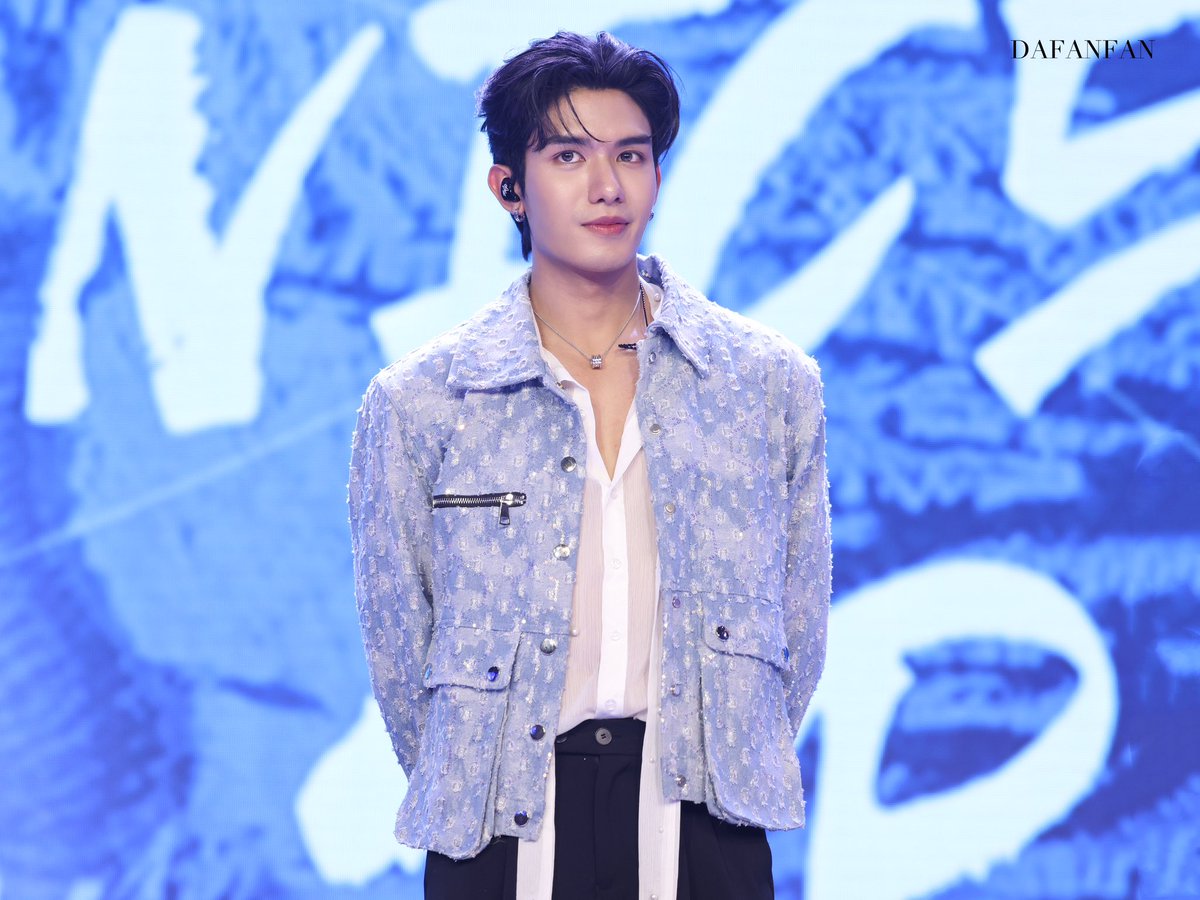DAFANFAN_FF's tweet photo. sooooooo cool
#netsiraphop 
#NetFanMeetingInJiNan https://t.co/10kSCtVQ6i