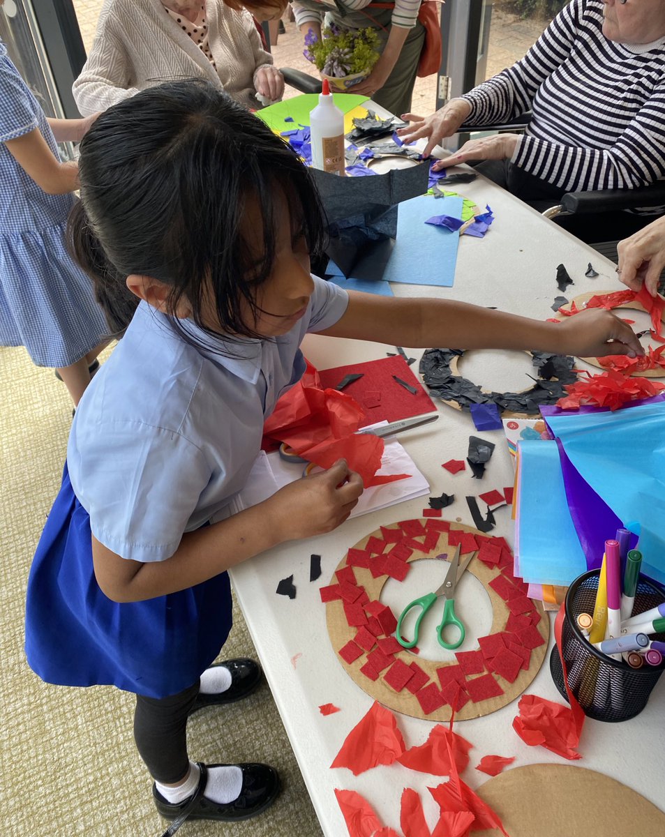 SCFM_Tweets's tweet photo. On Thursday, Year 2 went to visit their friends at Well Springs care home. They did some Olympics-themed crafts together to decorate the residentsโ windows. Thank you @Linking_Network for linking us up with the lovely folk at Well Springs https://t.co/XxjvKjMQtW