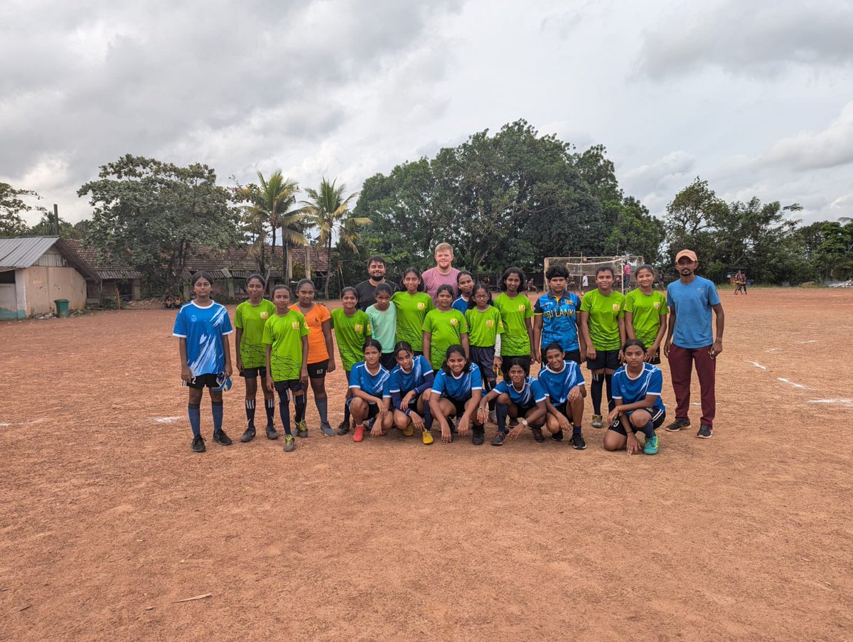 Coach_DarrenOC's tweet photo. Some fun matches during the summer for our U14, U16 Girls and  U12, U14 boys. 4 great results and the teams keep improving! https://t.co/4O5yFYJpGi