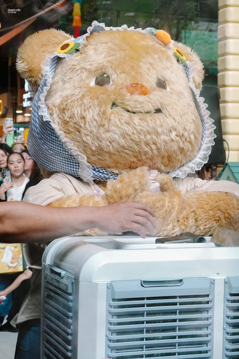 butterflyverse_'s tweet photo. น้องเนยของมามี้วันนี้น่ารักมากๆ เยย 🧸🤏🏻

#ButterBear #ด้อมน้องเนย https://t.co/zQfjBSnlHt