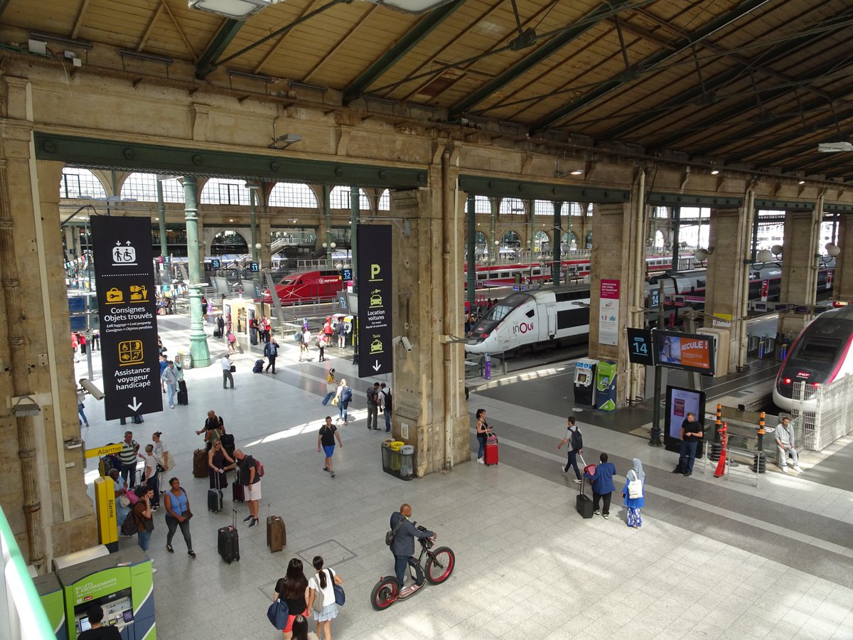 All quiet in #Paris at the moment! #Olympics