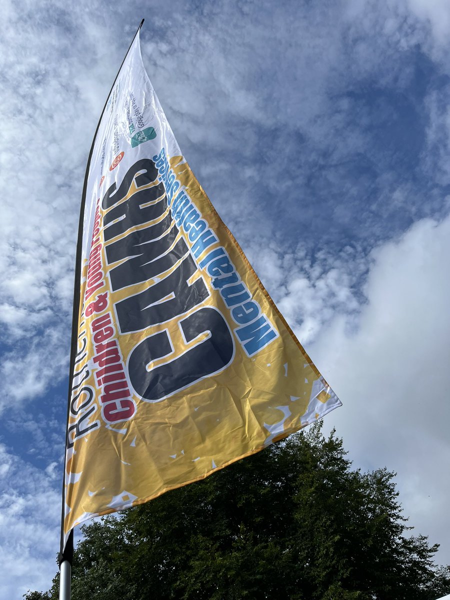 RDaSH_CAMHS's tweet photo. #rdashcamhs have lots of goodies and advice at the #rdashfamilyfunday at Clifton Park in Rotherham today from 10am til 4pm! #childrenscgrdash https://t.co/R03tisOG3R