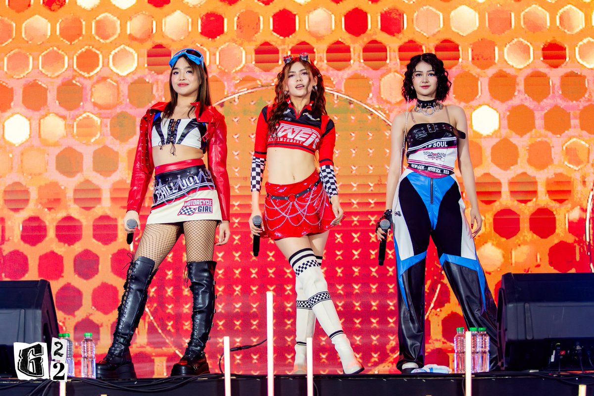 [GROUP PERFORMANCE PHOTOS #2] - The Midsummer Music Fest - <a href="/_ajyape/">G22 AJ Yape</a> <a href="/zuluetAlfea/">G22 Alfea</a> <a href="/jasminehenryy/">G22 JAZ</a>

#G22 #G22AJ #G22Alfea #G22Jaz