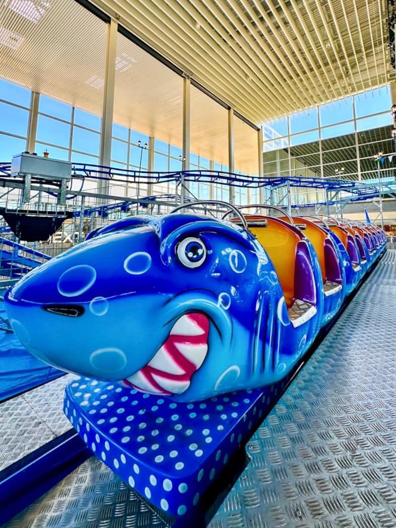 KEANDSONS's tweet photo. 🏝️🦀🪼☀️🌊🍿🍦🍭🍿🤹🏻🛟🪝🛳️🎢
The Beach will be here all summer long from 19th July - 1st September. Head down to Middleton Hall @centremk for an exciting day out with your little ones!
Entry to The Beach is Free, rides start from £3.
#CentreMk #IndoorBeach #UrbanBeach https://t.co/i9nqDGRh1i