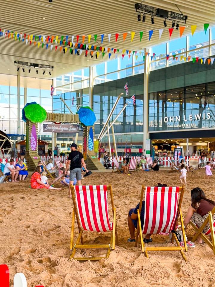 KEANDSONS's tweet photo. 🏝️🦀🪼☀️🌊🍿🍦🍭🍿🤹🏻🛟🪝🛳️🎢
The Beach will be here all summer long from 19th July - 1st September. Head down to Middleton Hall @centremk for an exciting day out with your little ones!
Entry to The Beach is Free, rides start from £3.
#CentreMk #IndoorBeach #UrbanBeach https://t.co/i9nqDGRh1i
