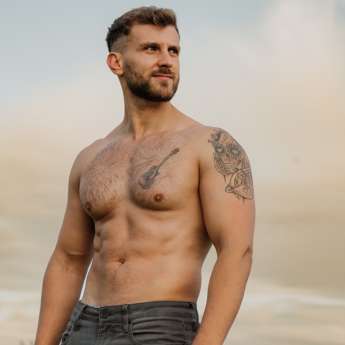 Alphascot49's tweet photo. You know you want to serve!
Taking bookings again for meets
DM for info if you are serious about worshipping these pecs
#alphascot #alphaworship #truealphas https://t.co/kECKqrXZ9m