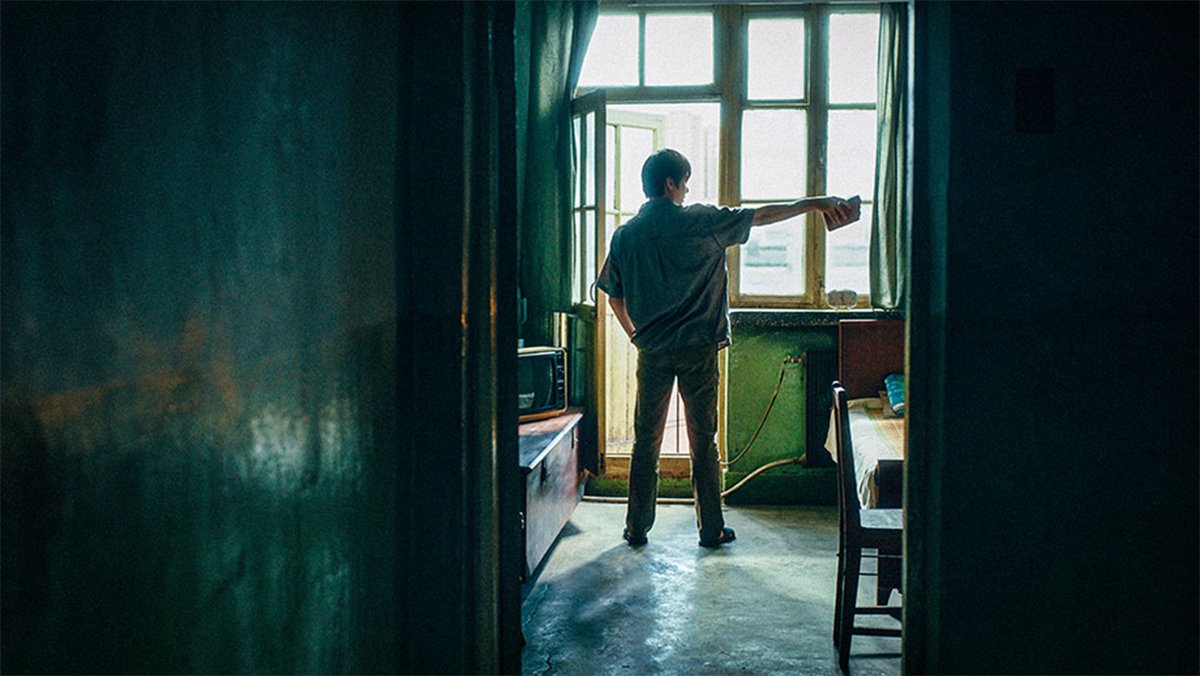MagaZinema_'s tweet photo. Por la tarde toca maratón china.
1. #ALongShot, un thriller industrial de enorme intensidad que nos hace plantearnos si realmente existe la línea entre el bien y mal.
Actuaciones notables, buenos planos y una puesta en escena que transmitía desesperación y supervivencia a la par https://t.co/8yHGGfg2TF