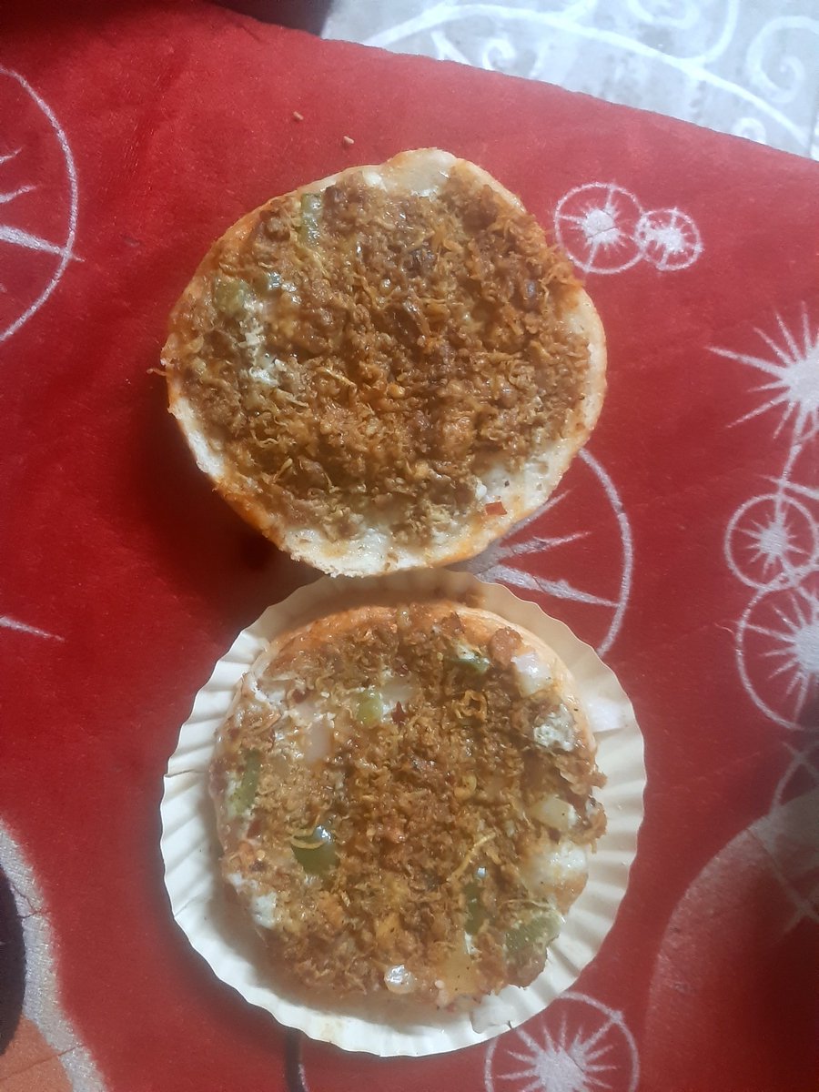 satish062011's tweet photo. @zomatocare @zomato shameless service.i have been complaining from yesterday since i received wrong item in my order and when sent mail regarding complain received irrelevant response .why should i face the consequences of your negligence.refund the money and take away your order https://t.co/JsfF3A9Grv