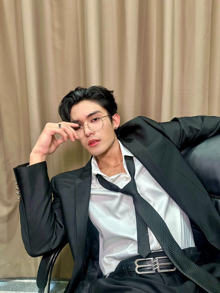 DomundiTV's tweet photo. จบลงไปเป็นที่เรียบร้อยแล้วกับงาน ‘N’ice Day Net’s Special Fan Meeting in China

ขอขอบคุณทุกคนที่มาเจอ “เน็ต” @netsiraphop ในวันนี้มาก ๆ นะคะ และขอขอบคุณทุกกำลังใจ ทุกการสนับสนุนที่มอบให้เน็ตเสมอมา ไว้พบกันใหม่โอกาสหน้าค่ะ 🫶✨️

Thank you everyone for coming to support ‘N’ice Day Net’s Special Fan Meeting in China. This event couldn't have happened without your love and support. See you again next time. 🥰

#NetFanMeetingInJiNan