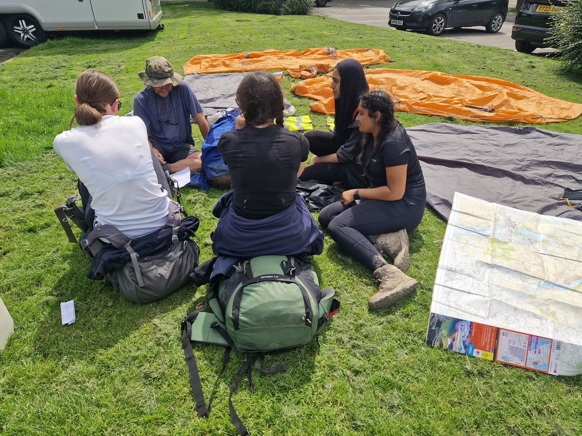DAOSdofe's tweet image. DAOS GOLD Day 4
A great final day of expedition. With excellent views looking back over Buttermere. Well done to all students on completing this tough challenge!