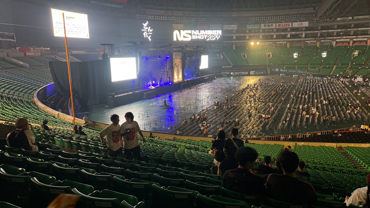 SideFIREkoto's tweet photo. 今週は500万ほど減りました。
4月の落ち込み並みに精神きてるけどまぁ耐えれそう。
今日は仕事もクソ忙しい中何年振りかのnumbershot！
冷房聞いた中で，酒飲みながらは、座って音楽聴くのはいい。周り若くて歳を感じる https://t.co/bMg6FU1wAb