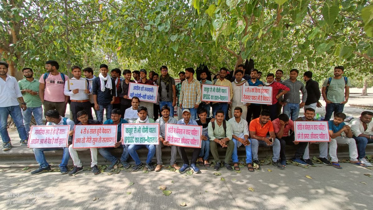 _Musafir_Kumar_'s tweet photo. #UPSSSC_JE_2018_RESULT
रोइए कि आप लखनऊ में हैं
रोइए कि आपने डिप्लोमा किया है
रोइए कि आपने UPSSSC JE 18 का फॉर्म 
भरा है
रोइए कि आप 6 साल से रिजल्ट का इंतजार कर रहे हैं.
@myogiadityanath @CMOfficeUP @UPGovt @PMOIndia https://t.co/sLFYeNUgIe