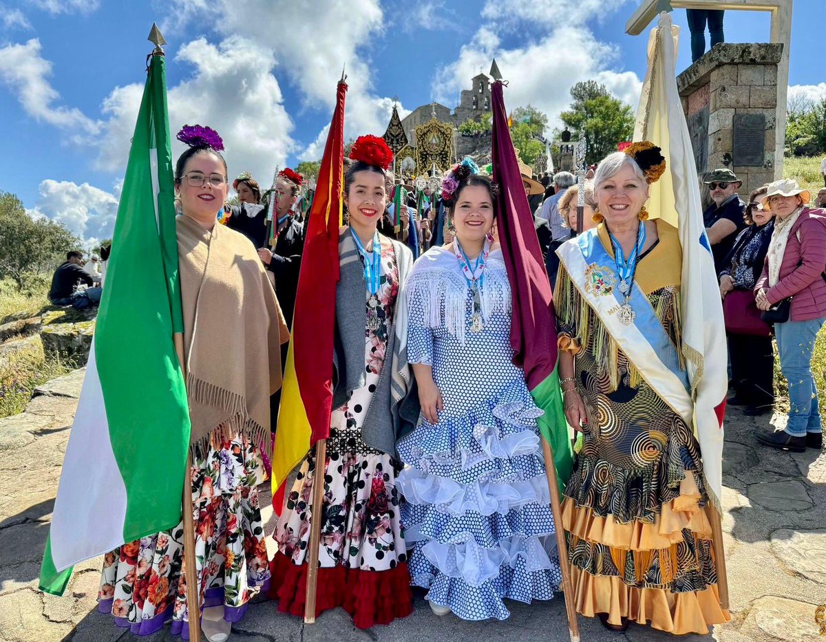 🔴 Mañana domingo, 21 de julio, celebraremos los siguientes actos en nuestra Parroquia de Jesús Obrero: 

✝️ Santa Misa de hermandad. 

⭐ VI Pregón juvenil de nuestra hermandad a cargo de Cristina García Claros. 

#VirgendelaCabeza #CofradiasMLG