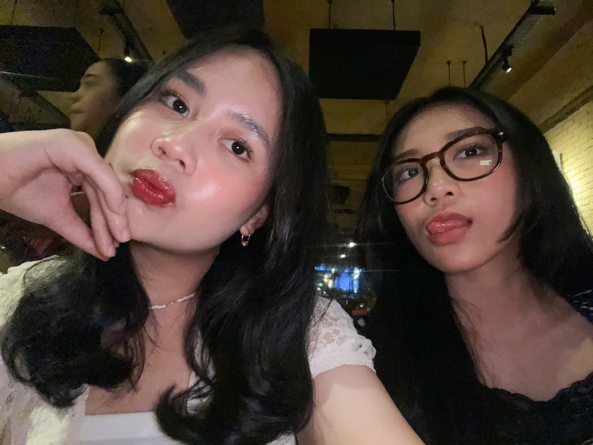 i spend my last few weeks in jakarta with people that i love the most <33