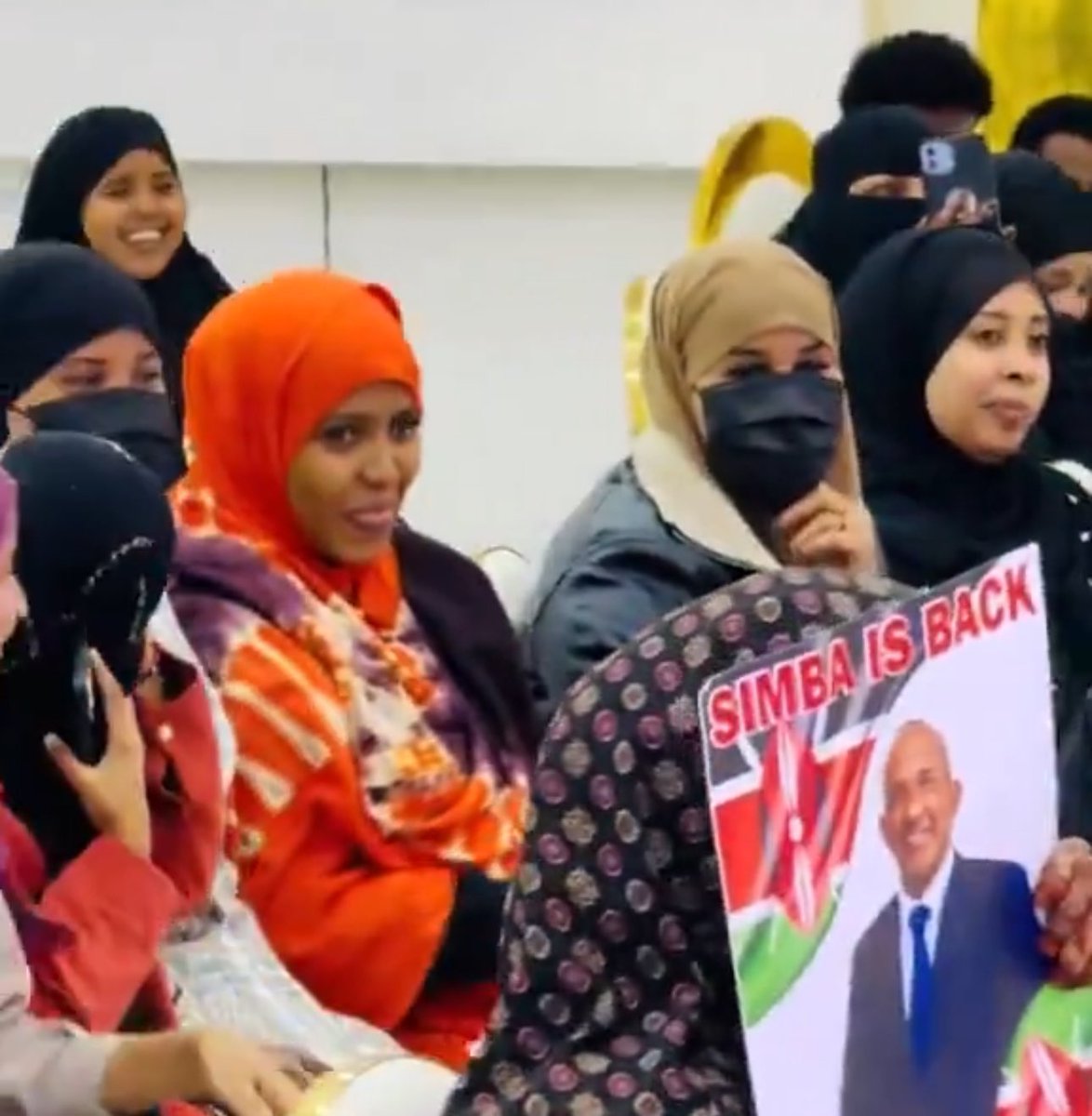 TheNairobiTimez's tweet photo. Aden Duale hosted a welcome back party in Hotel Paradise and only Somalis were in attendance. Watch👇 https://t.co/leC6DO6LfF