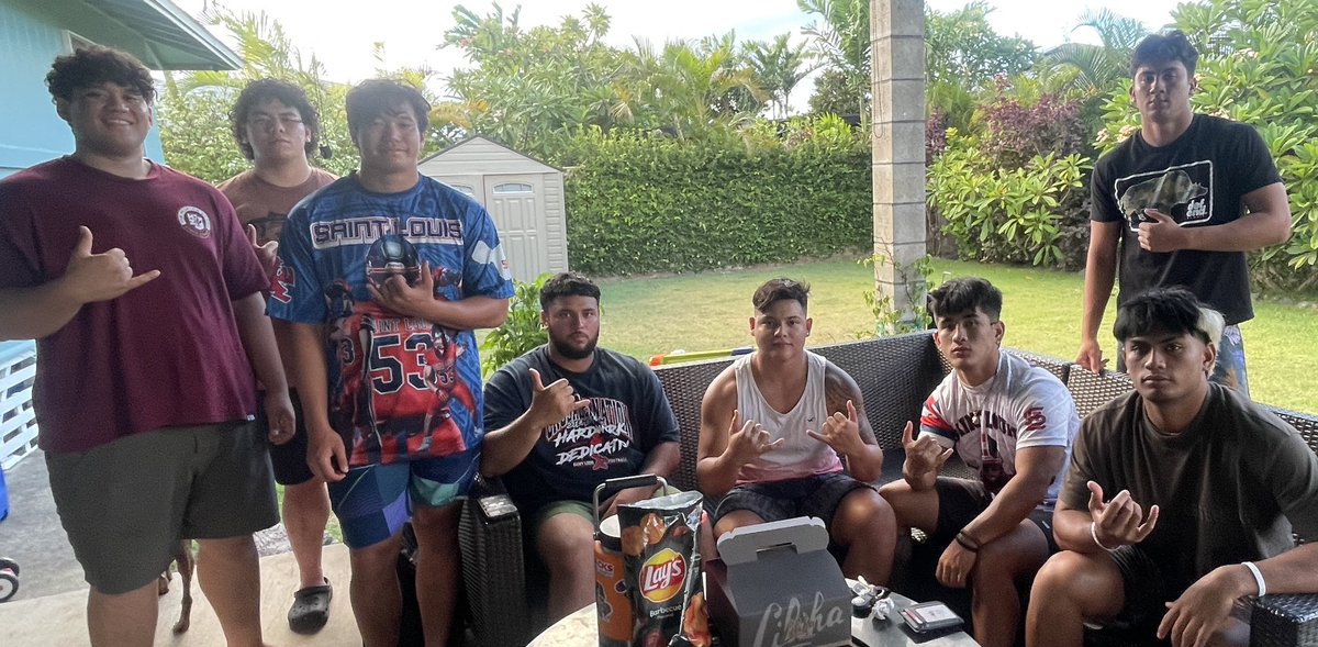 Team bonding with the Hawaii <a href="/LCPiosFB/">Lewis & Clark Football</a> Ohana. We ready for this season! #Beach #BBQ <a href="/ALitaea_Sniffen/">Alexsander Litaea-Sniffen</a> <a href="/Altomarecory/">Cory Altomare</a> <a href="/RamsenPaz/">Ramsen Paz</a> <a href="/RylenK_/">Rylen Kahahawai</a> <a href="/kaunaoa2/">kaunaoa kamakawiwoole</a> <a href="/ChangKahiau/">Kahiau Chang</a>