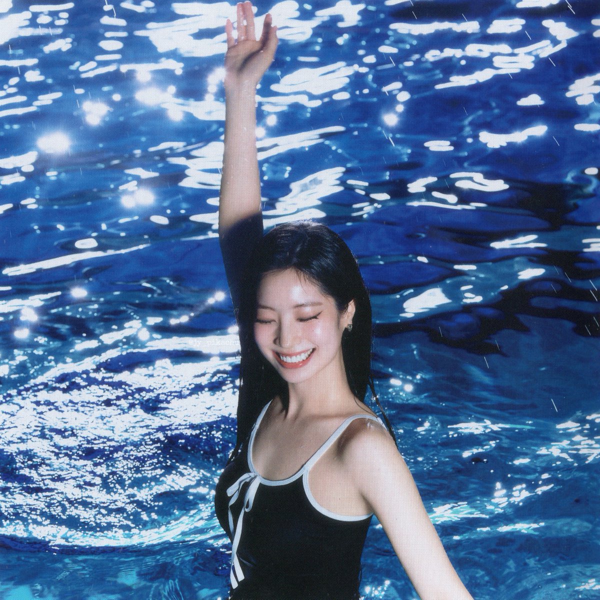SCAN】TWICE JAPAN 5th ALBUM DIVE Solo Jacket - DAHYUN(2) #다현