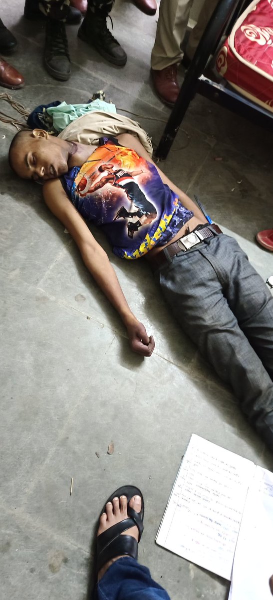 anitkumar0000's tweet photo. @SaharsaPolice @bihar_police @BiharHomeDept Murder ko suicide mat boliye sir 
@IPRDBihar @LabourMinistry @ANI @NitishKumar https://t.co/THXhGSUy9k