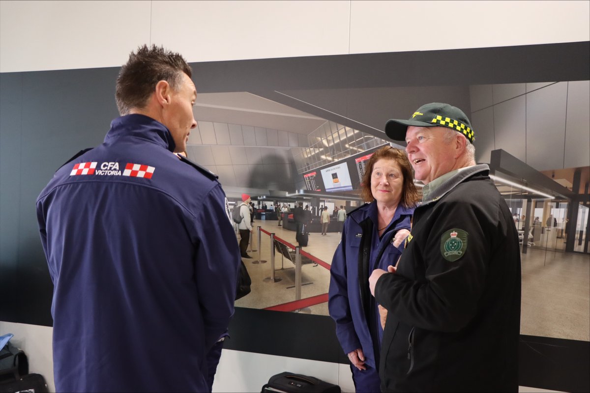 FFMVic's tweet photo. 21 FFMVic and 5 @CFA_Updates personnel have been deployed to Canada to support wildfire response efforts over the coming month. Taking on roles like Air Operations Manager and Strike Team Leader, they’ll gain invaluable experience. Thank you and safe travels! 🌲🔥✈️ #FFMVic https://t.co/heixxtXhP5