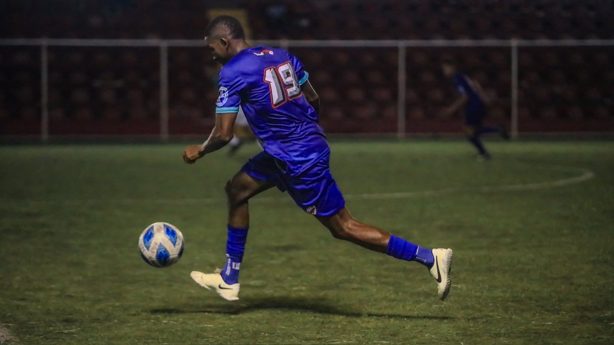 #Jornada3 Deportivo Rex vence 3 - 0 a FC Cosmos ND y se coloca provisional líder de la División Este Sur.

Los goles fueron obra de Reinaldo Ruiz, José Lozano y Gabriel Fuentes.

<a href="/fepafut/">FEPAFUT</a>
