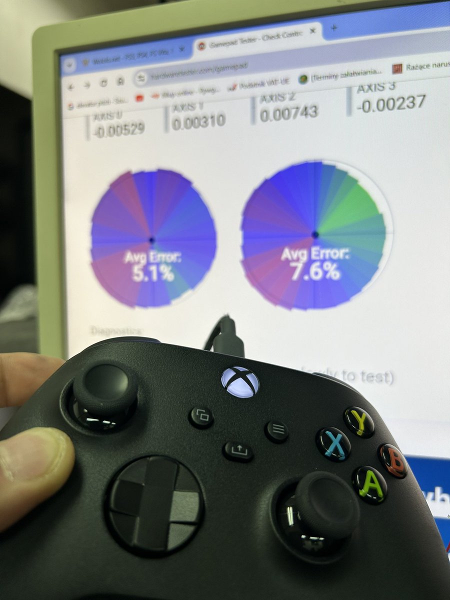 Modyfikator89's tweet image. I already have the first two problems right after installation 😅 I wasn't counting on any great technological leap, but at least some anti-interference flirting 😂 when pressing RT and LT. The MS application has a problem with calibrating this joystick #gulikit #halleffect #tmr