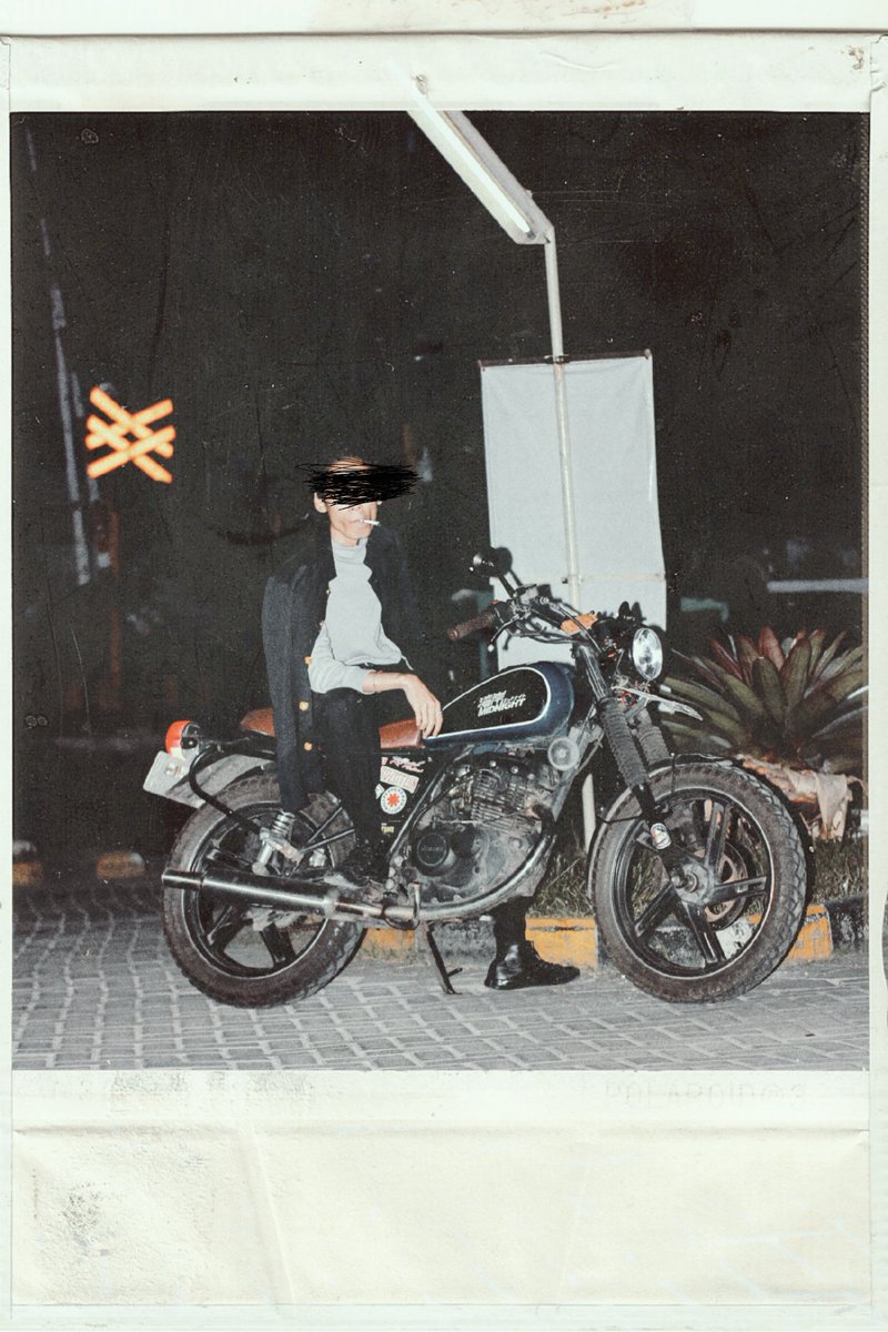 CrowMunnity's tweet photo. "Japan's High School Delinquent night hours"
Part 1: Single shots
.
.
.
#motorcycle
#japstyle
#custombike
#zokusha
#nisakara
#80s
#japanmotorcycle https://t.co/oXObaEGHpz