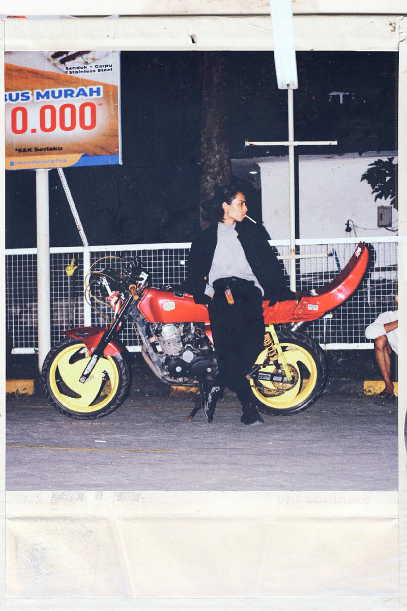 CrowMunnity's tweet photo. "Japan's High School Delinquent night hours"
Part 1: Single shots
.
.
.
#motorcycle
#japstyle
#custombike
#zokusha
#nisakara
#80s
#japanmotorcycle https://t.co/oXObaEGHpz