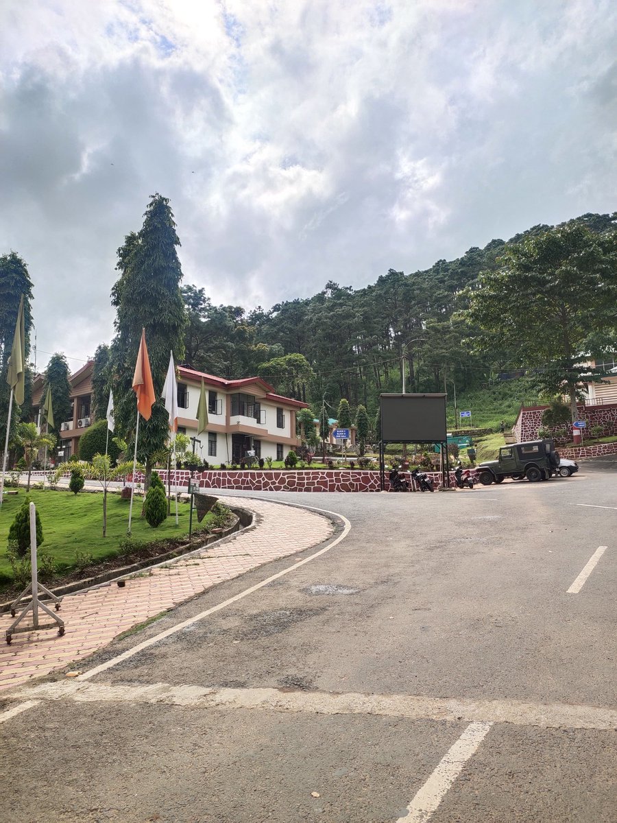 Bhaswatieee's tweet photo. Well I get to visit places like for academic purposes.✨️🎀 https://t.co/4oEehQWK2A